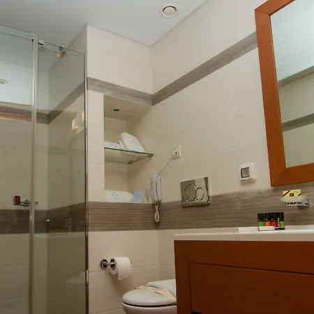 Hotel Bellevue On The 5*